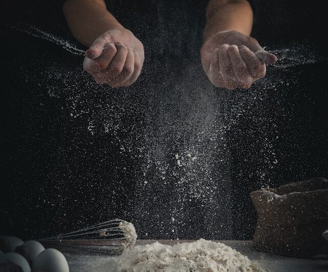 Geröstetes Brot mit Rindfleisch