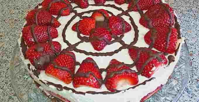 Erdbeer-Mascarpone-Torte