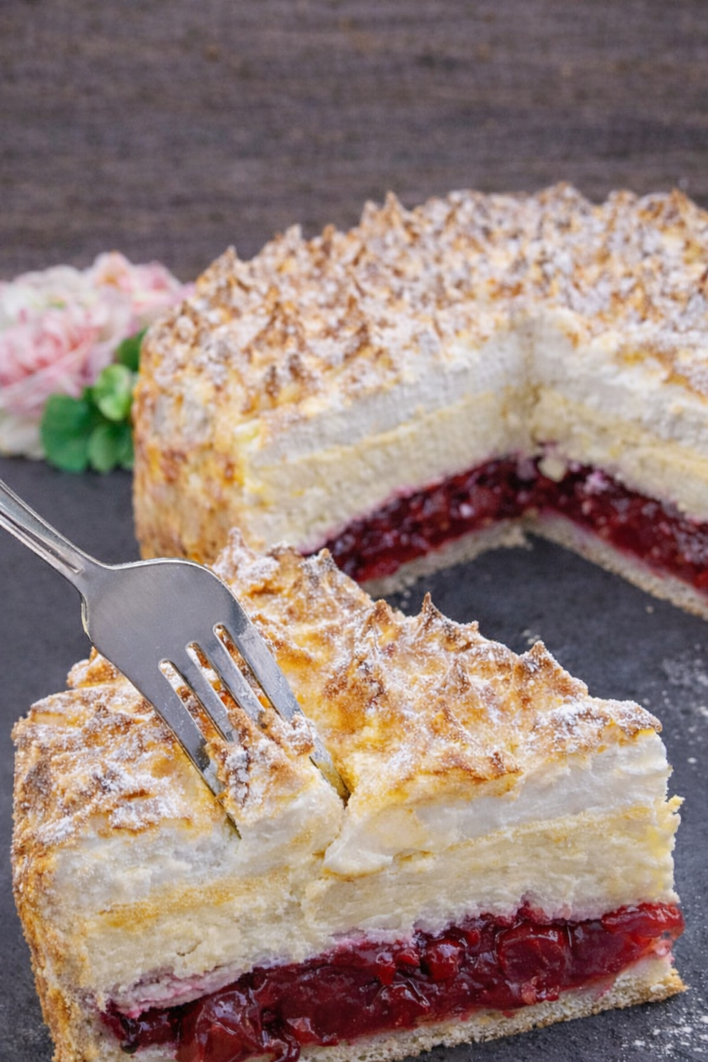 Himmelstorte mit Sauerkirschen – einfaches Rezept für eine himmlische Torte