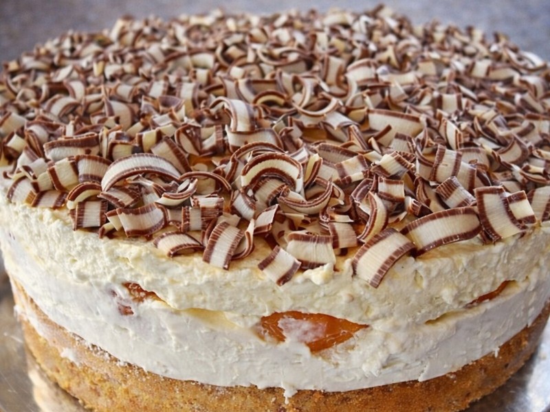 Mandarinen-Schmand-Torte mit Sahne – einfach und cremig