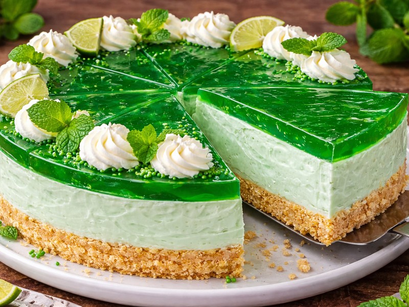 Waldmeister-Philadelphia-Torte ohne Backen – einfach & cremig